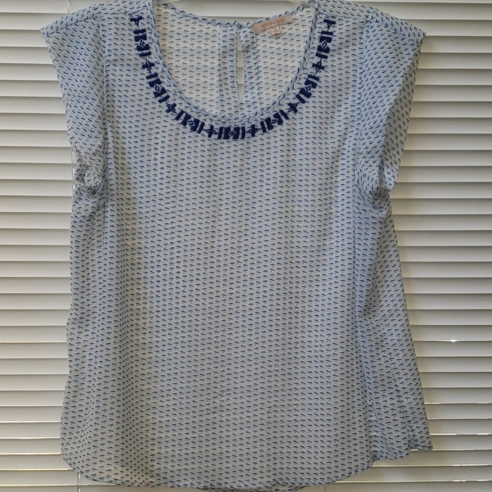 Beautiful cap sleeve shirt